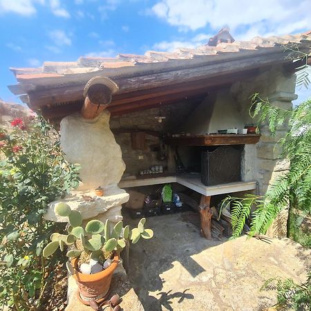 Villa Casa Di Pietra Usellus Exterior foto